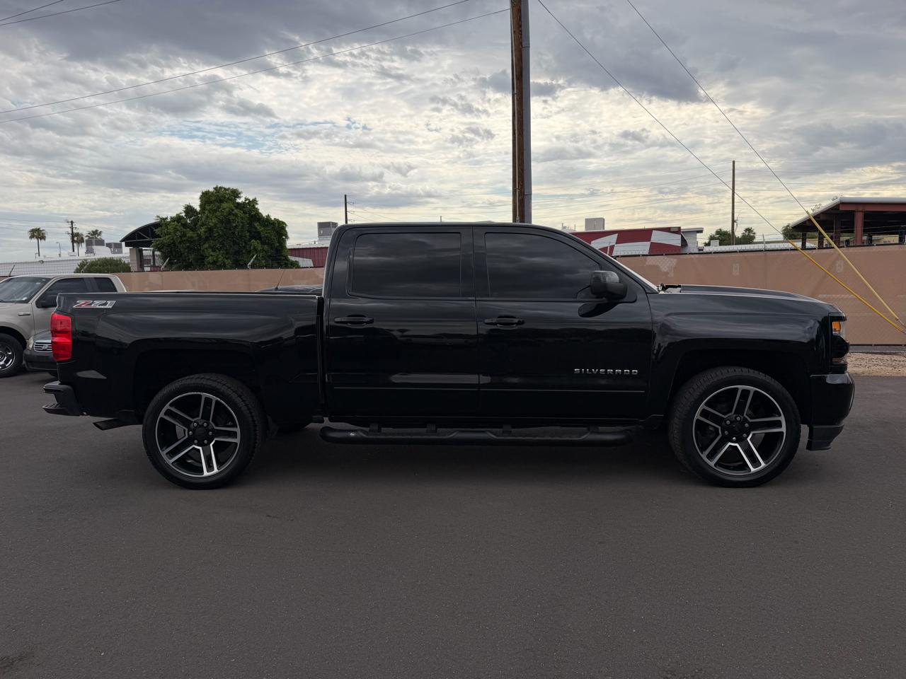 chevrolet silverado 1500 2017 3GCUKREC7HG348131 image chevrolet silverado 1500 2017 3GCUKREC7HG348131 image